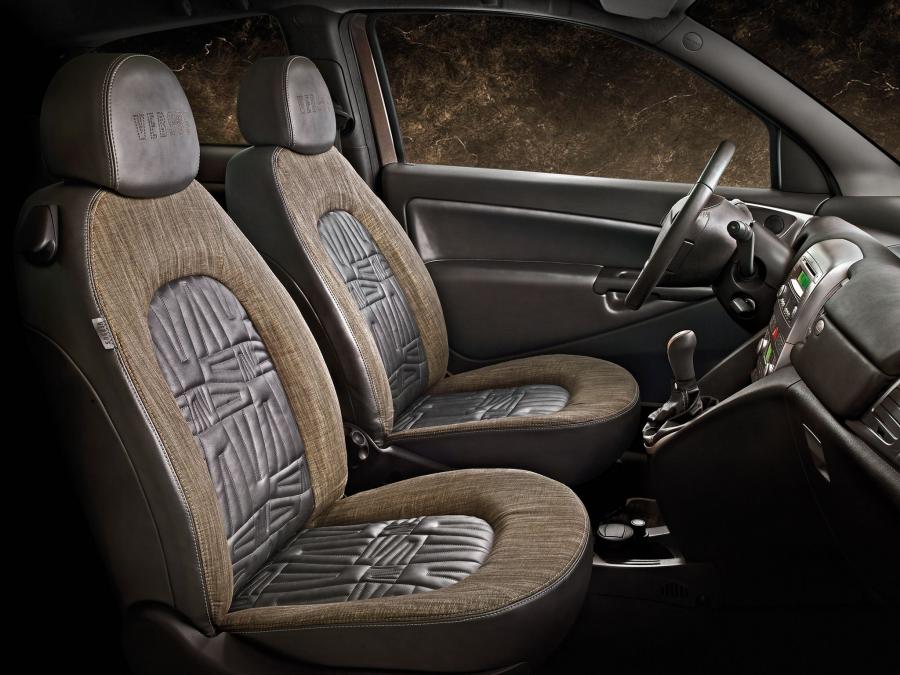  Lancia Ypsilon Versus 2008 года  (фото 4 из 5)